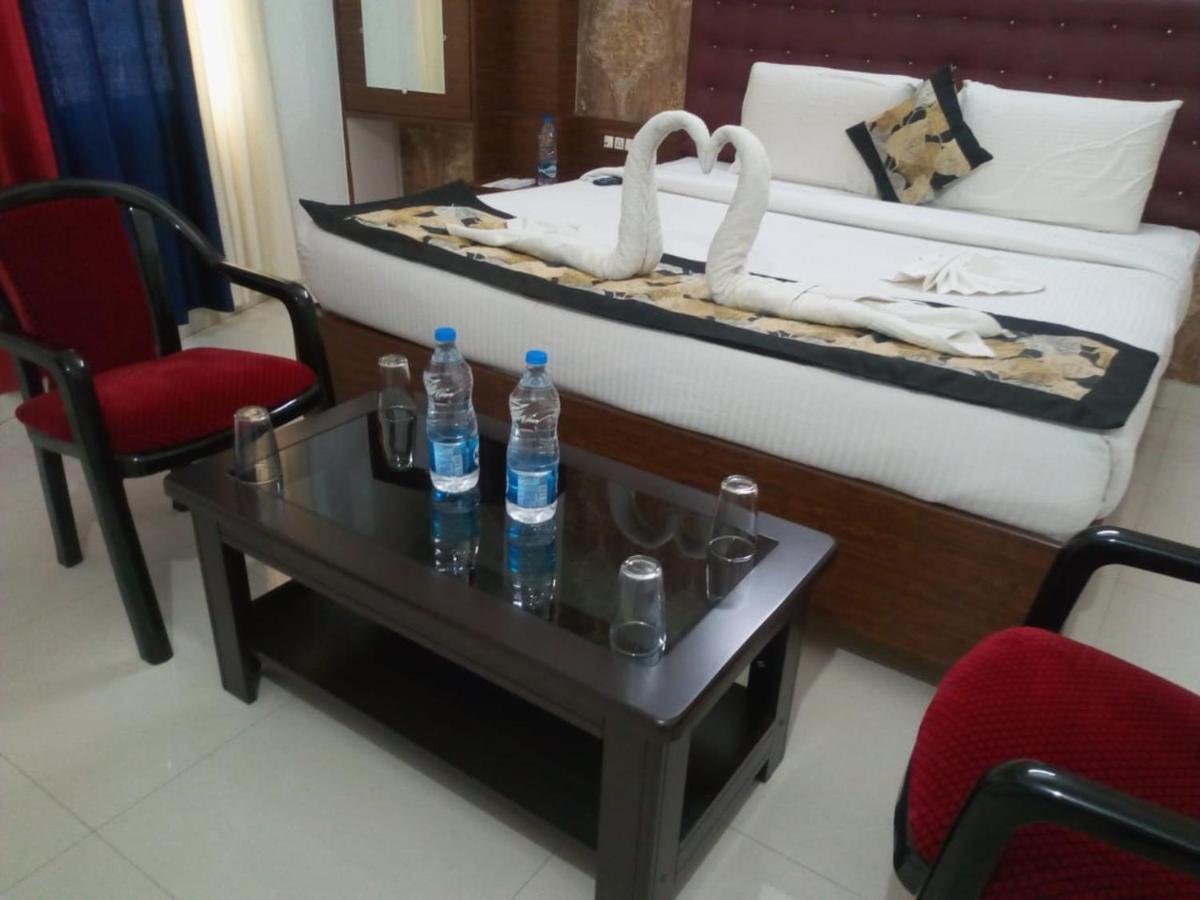 Hotel Wisdom Celebration Motihari Luaran gambar