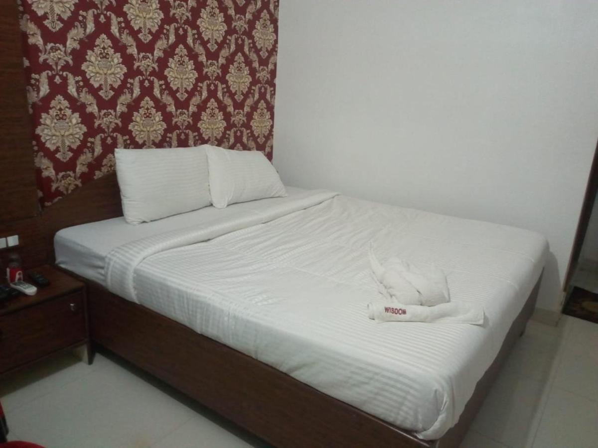 Hotel Wisdom Celebration Motihari Luaran gambar