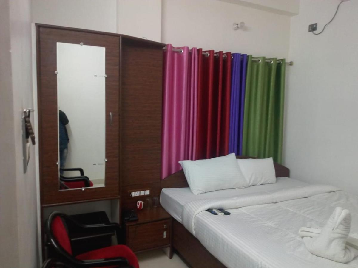 Hotel Wisdom Celebration Motihari Luaran gambar